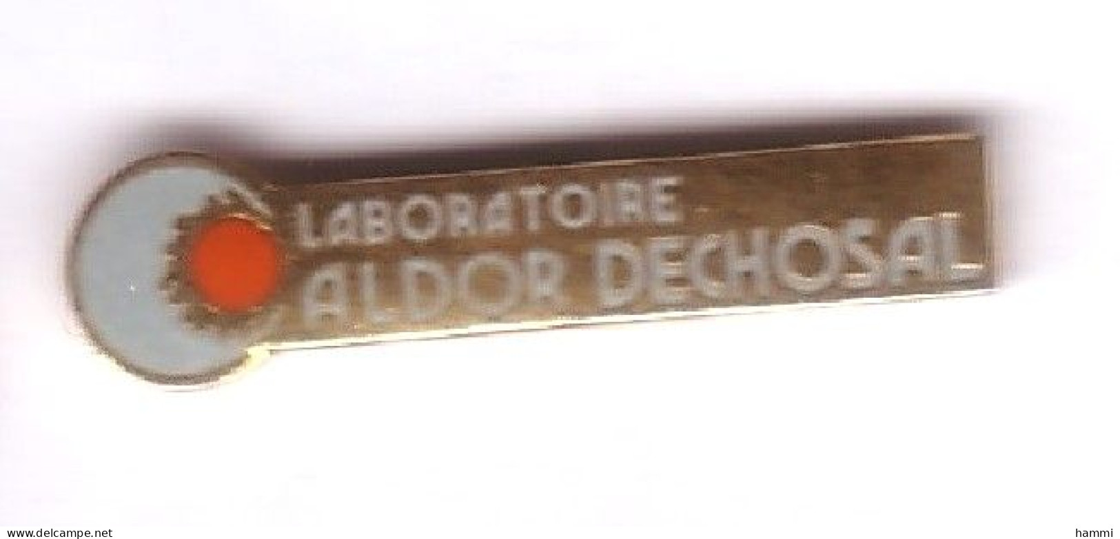 R150 Pin's Laboratoire PHARMACIE Médical Médecine Labo Aldor Dechosal Vireux Molhain Ardennes Achat Immédiat - Médical