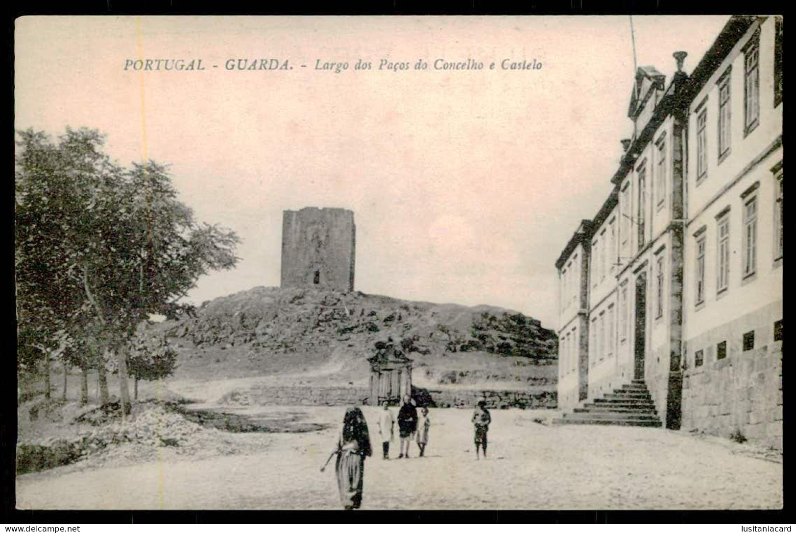 GUARDA - MUNICIPIOS - Largo Dos Paços Do Concelho E Castelo.( Ed.de Proença & Compª.) Carte Postale - Guarda