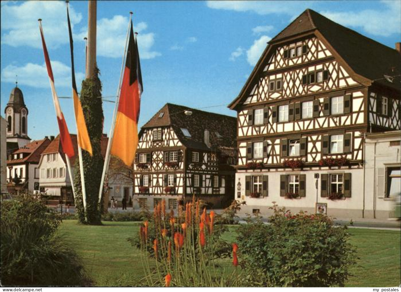 41209423 Oberkirch Baden Hotel Obere Linde, Fahnen Oberkirch - Oberkirch