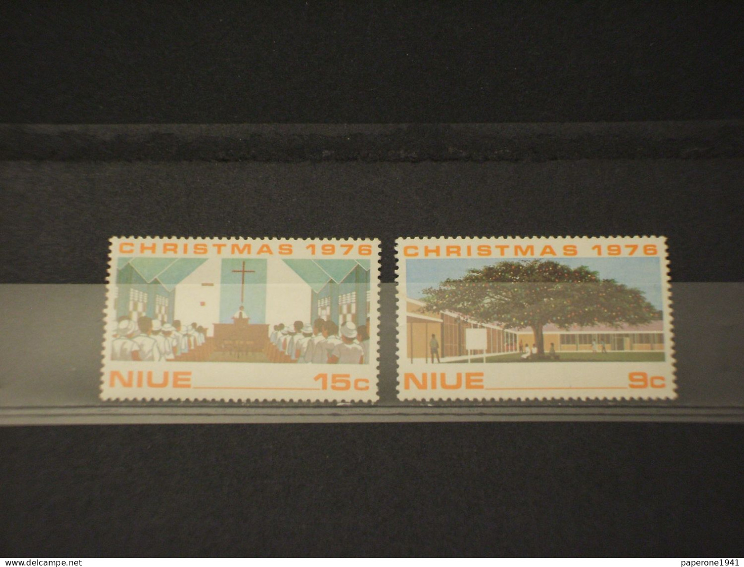 NIUE - 1975 NATALE/ALBERO 2 VALORI - NUOVO(++) - Niue