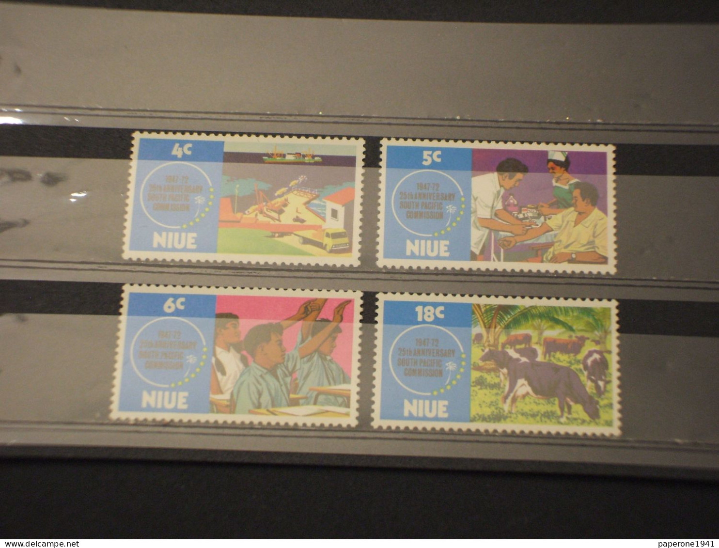 NIUE - 1972 COMMISSIONE P. S./BOVINI......4 VALORI - NUOVO(++) - Niue