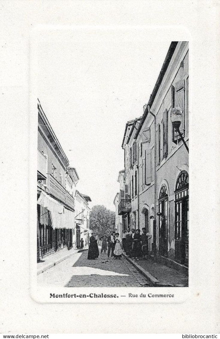 D40 MONTFORT EN CHALOSSE (Landes), VUE ANIMEE DE LA RUE DU COMMERCE - Montfort En Chalosse