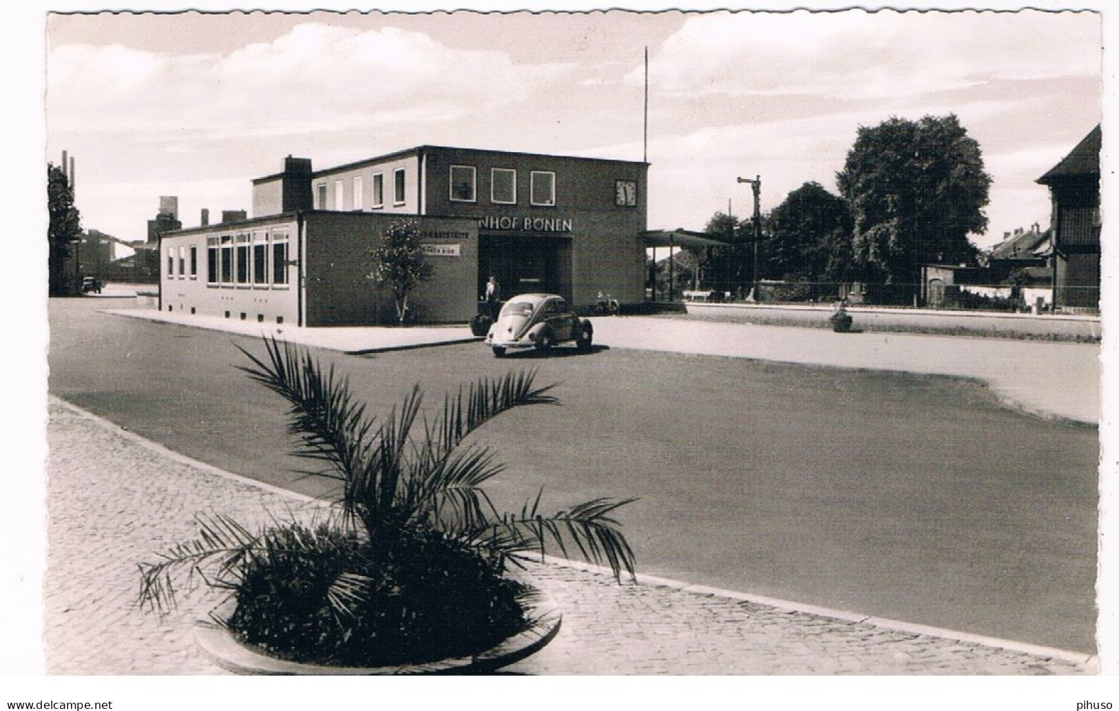 D-16662  ALTENBÖGGE / BONEN : Am Bahnhof  ( Volkswagen Beetle ) - Unna