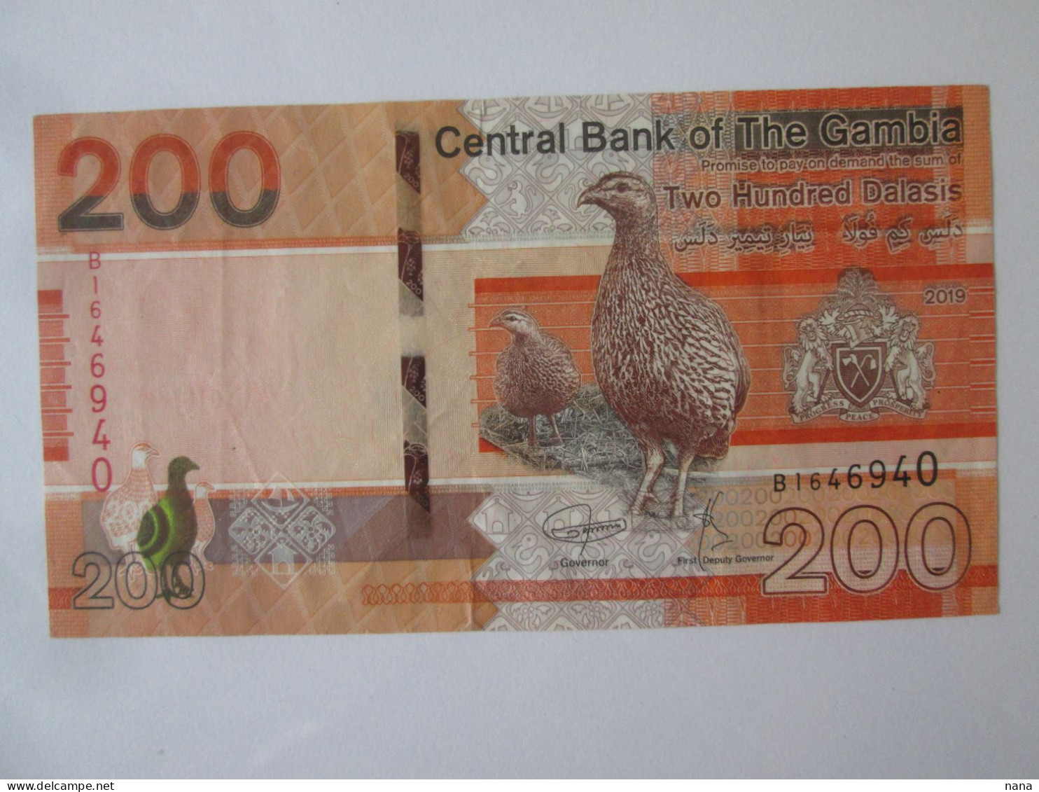 Gambia 200 Dalasis 2019 AUNC Banknote See Pictures - Gambia