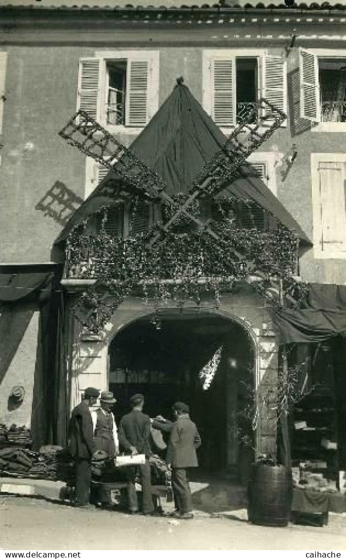 32 VIC FEZENSAC - Carte Photo - Braderie - Porche De L'hôtel Laffitte - Peu Courante - - Vic-Fezensac