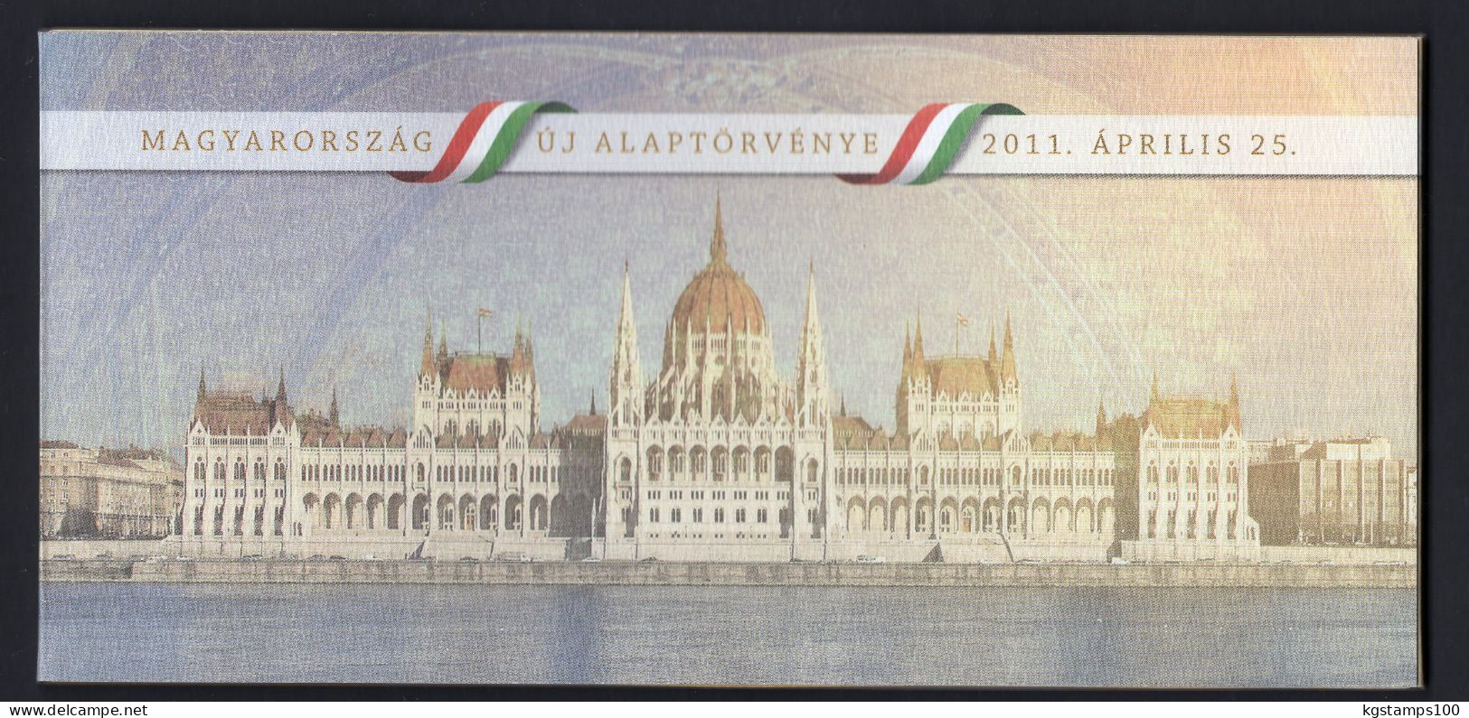 HUNGARY 2011 GOLD CROWN. ( RED NUMBER, GOLD, CRYSTALS) MI 5513II) BOOKLET** - Ongebruikt