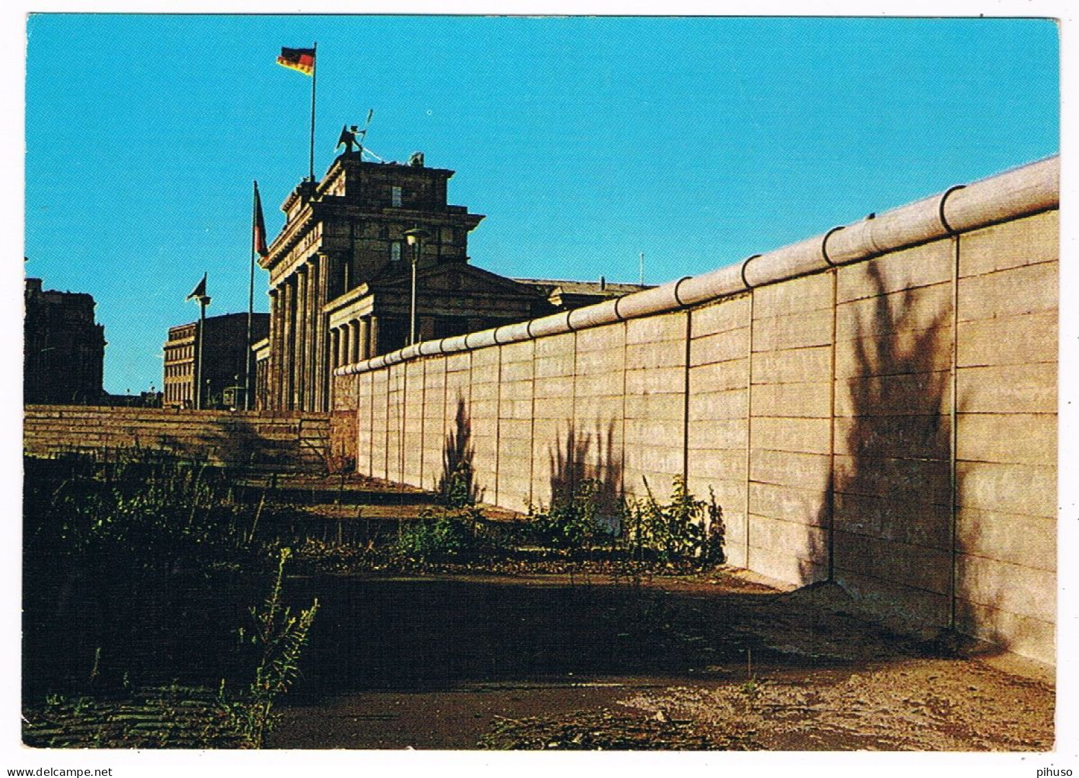 D-16740  BERLIN : Brandenburger Tor Und Mauer - Mur De Berlin