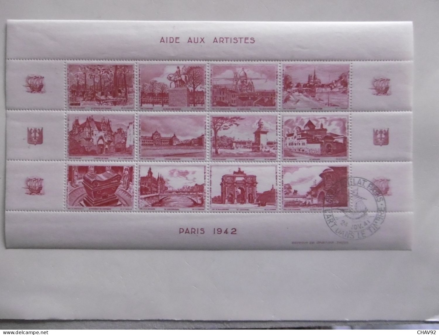 1942    VIGNETTES  AIDE AUX ARTISTES  MONUMENTS DE PARIS EN FEUILLE QUATRE COULEURS OBLITERES COIN  DROIT - Zonder Classificatie