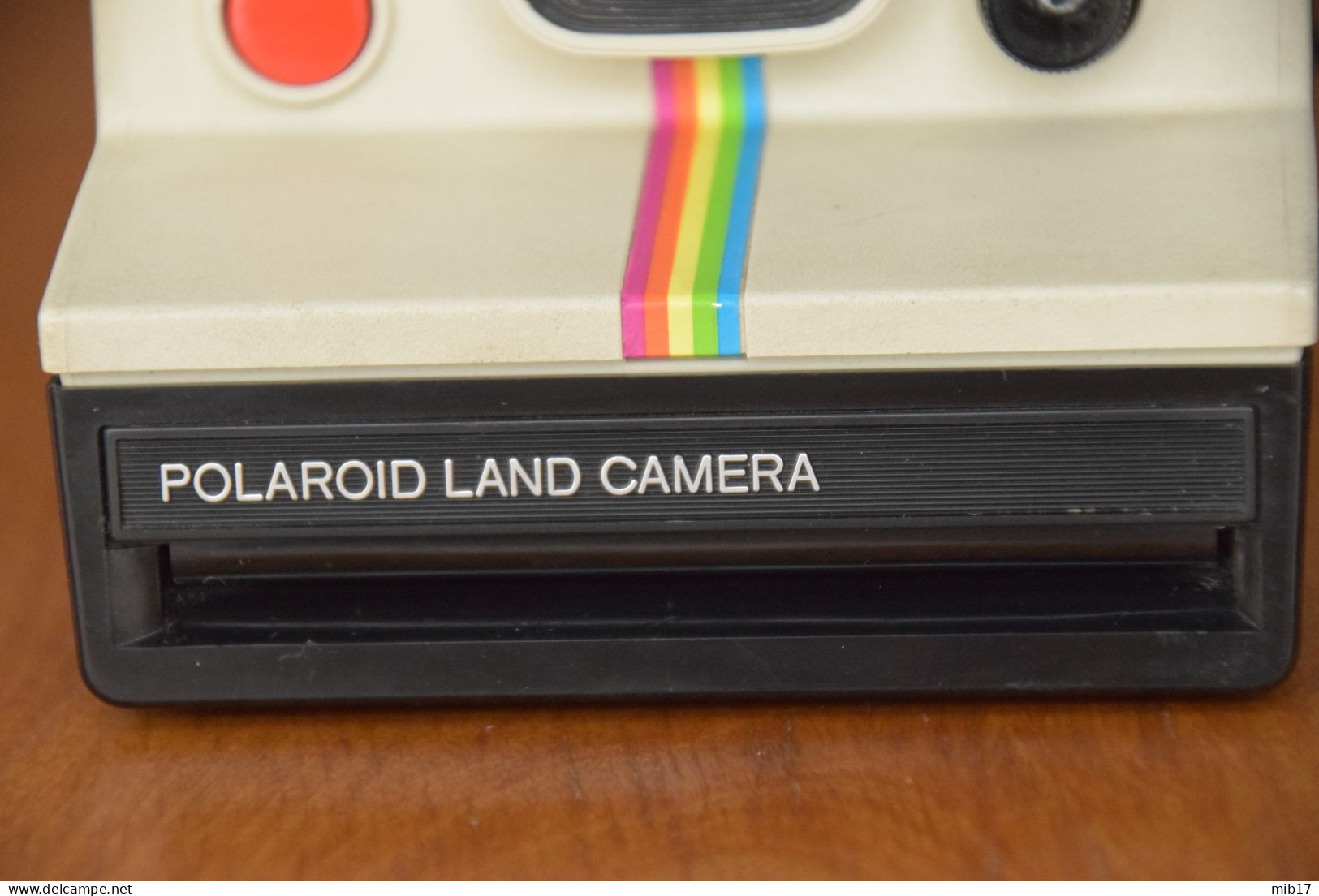 ancien appareil photo POLAROID 1000  supercolor bouton rouge- film SX 70
