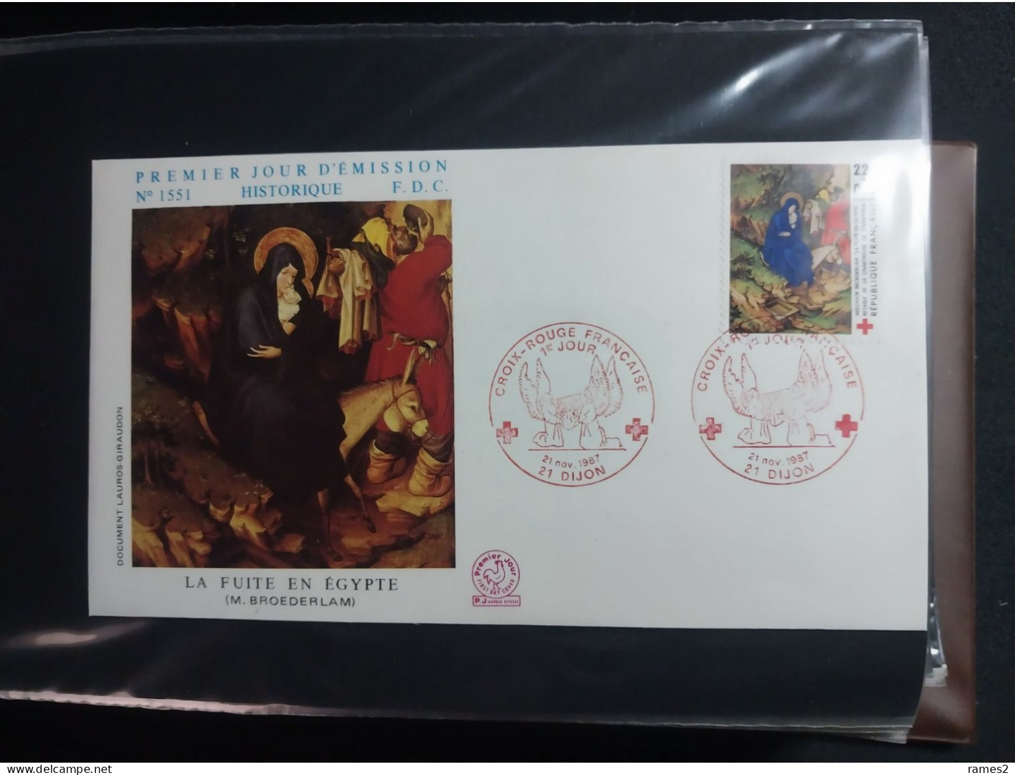 Petit album de FDC remplie de FDC  de France  97 pièces