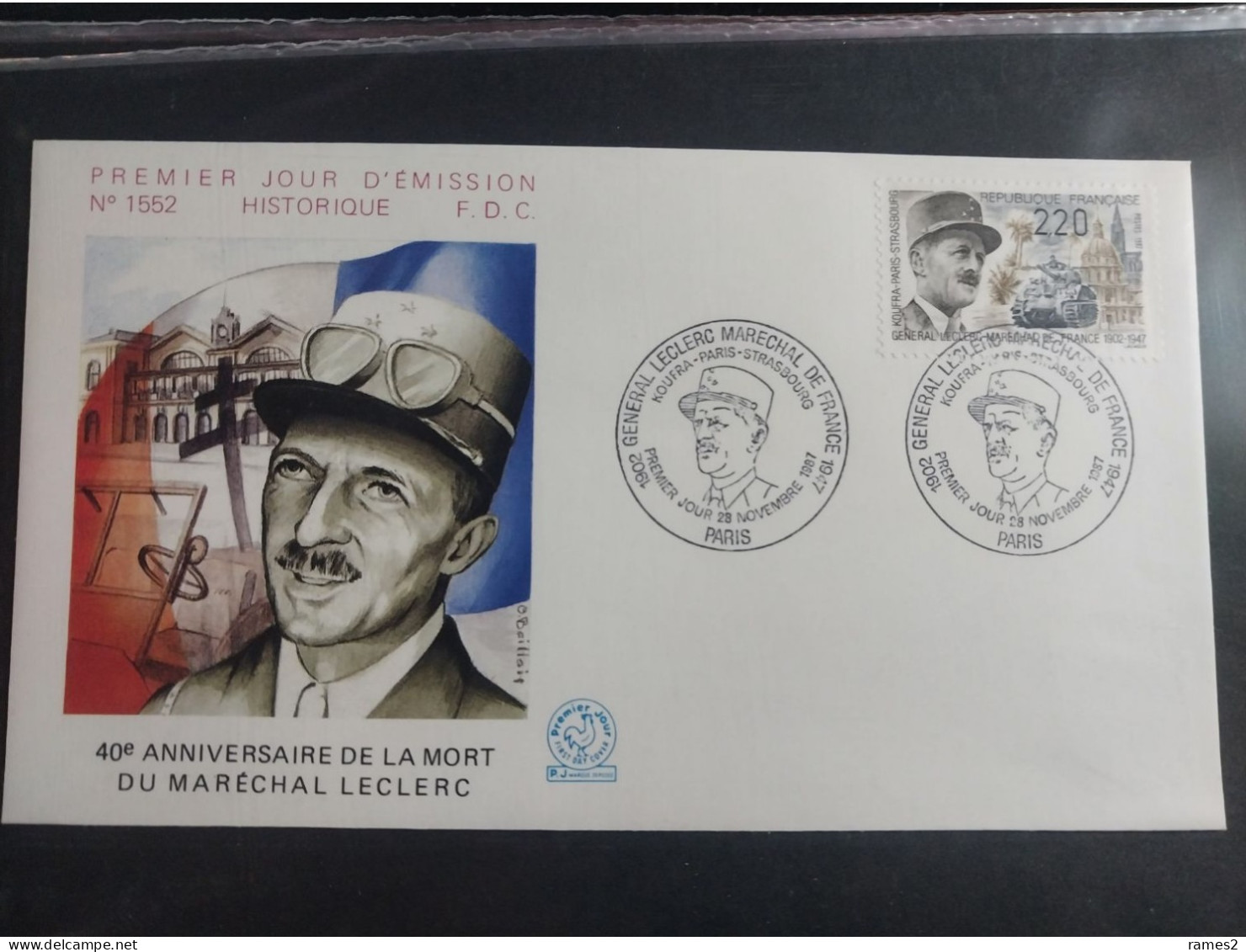 Petit album de FDC remplie de FDC  de France  97 pièces