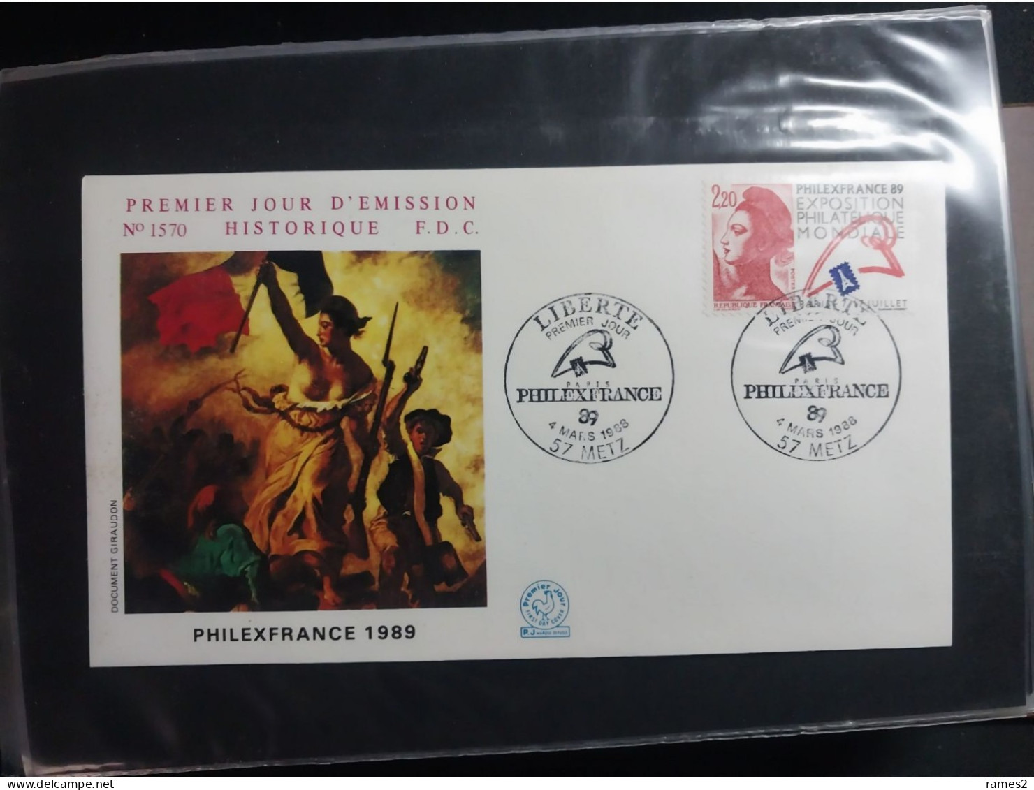 Petit album de FDC remplie de FDC  de France  97 pièces