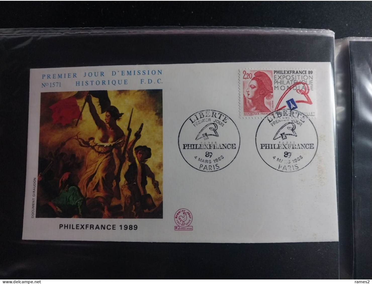 Petit album de FDC remplie de FDC  de France  97 pièces