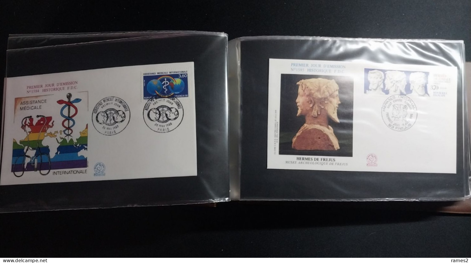 Petit album de FDC remplie de FDC  de France  97 pièces