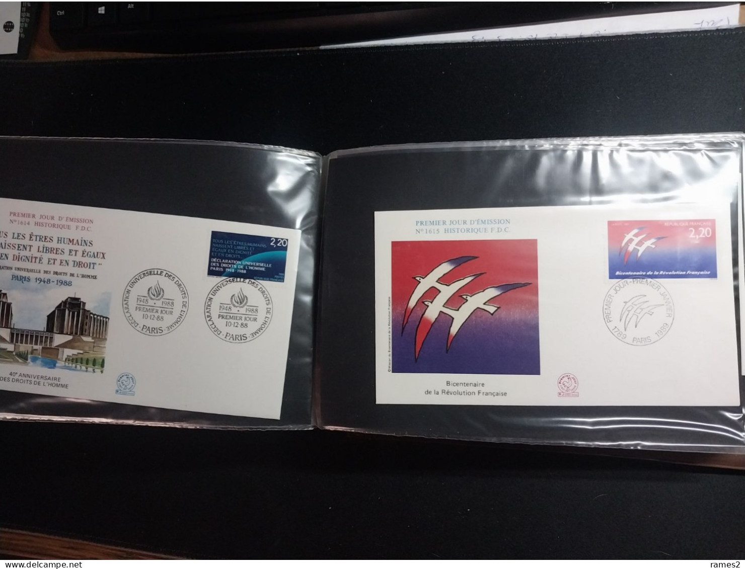 Petit album de FDC remplie de FDC  de France  97 pièces