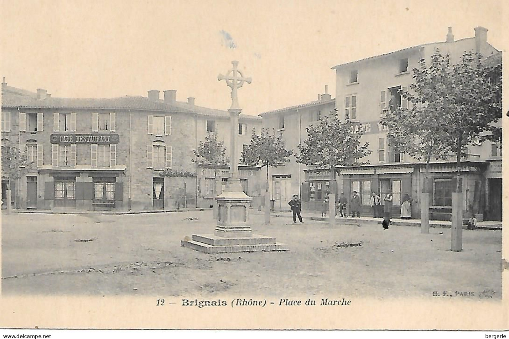 C/124              69    Brignais     -   Place Du Marché - Brignais