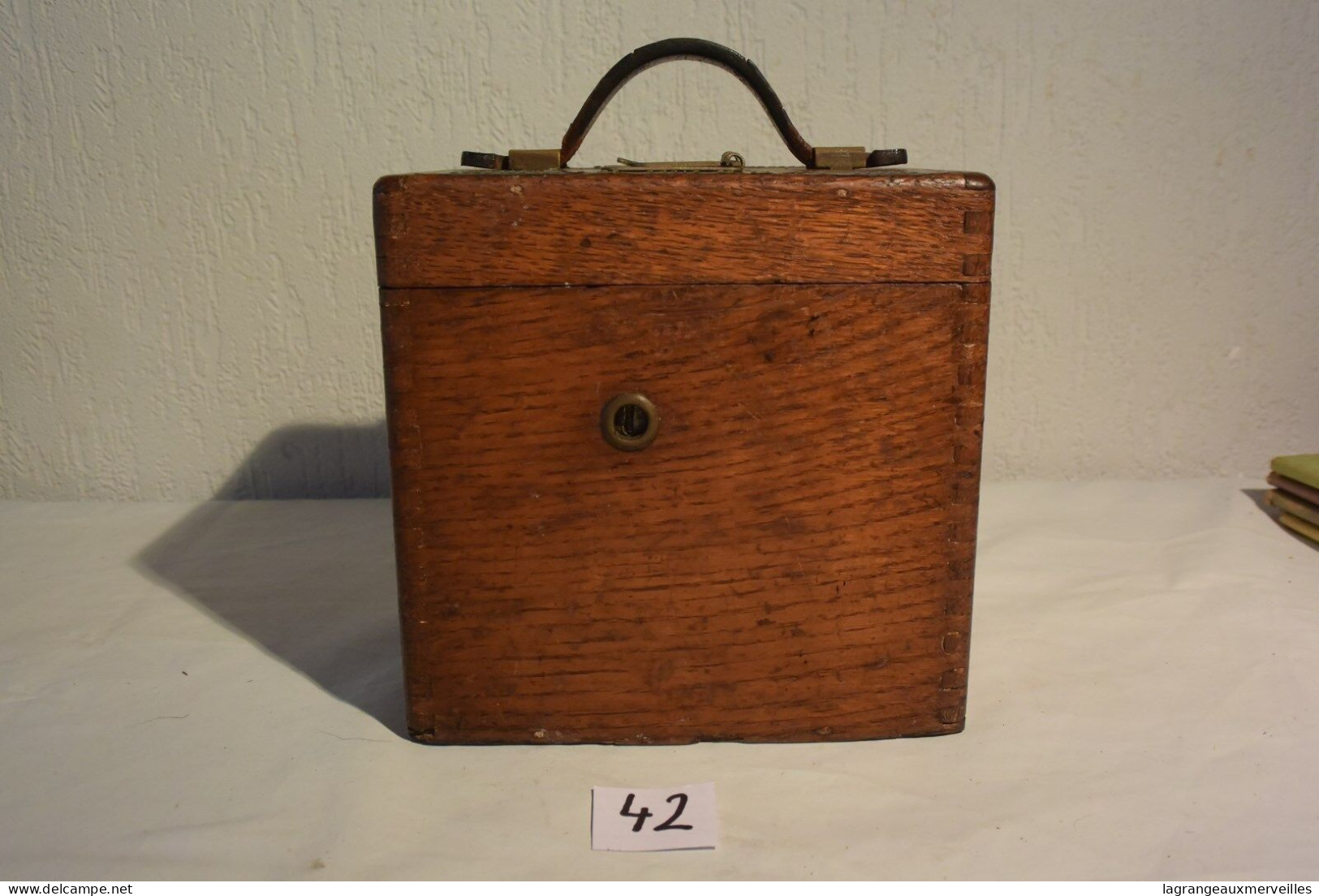 C42 Ancien Appareil Constateur Colombophile Toulet Excelsior Firma Van Bael - Strumenti Antichi