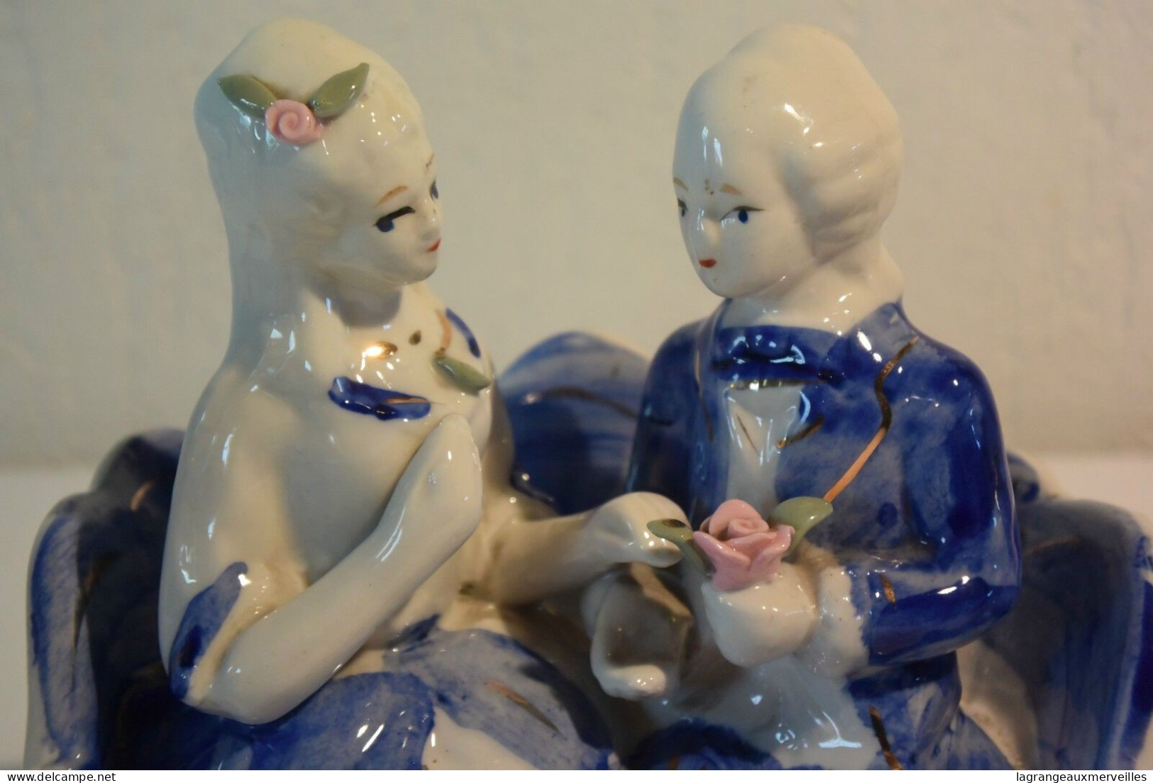 C42 Ensemble De 3 Magnifiques Groupes De Sujets Romantiques Porcelaine - Personen