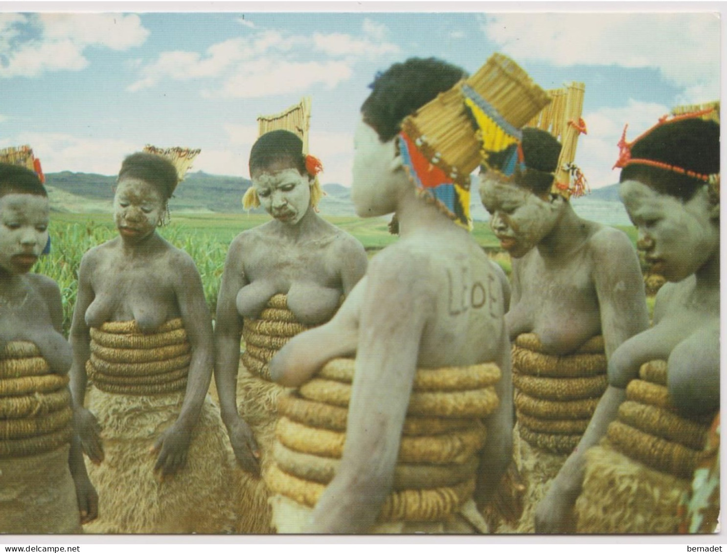 AFRIQUE . LESOTHO .  BALI GIRLS DURING THEIR INITIATION . Photo. Dirk Schwager - Lesotho