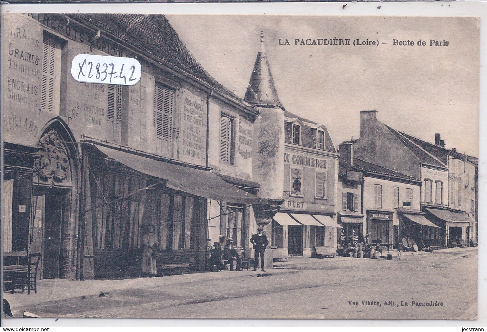 LA PACAUDIERE- ROUTE DE PARIS- - La Pacaudiere