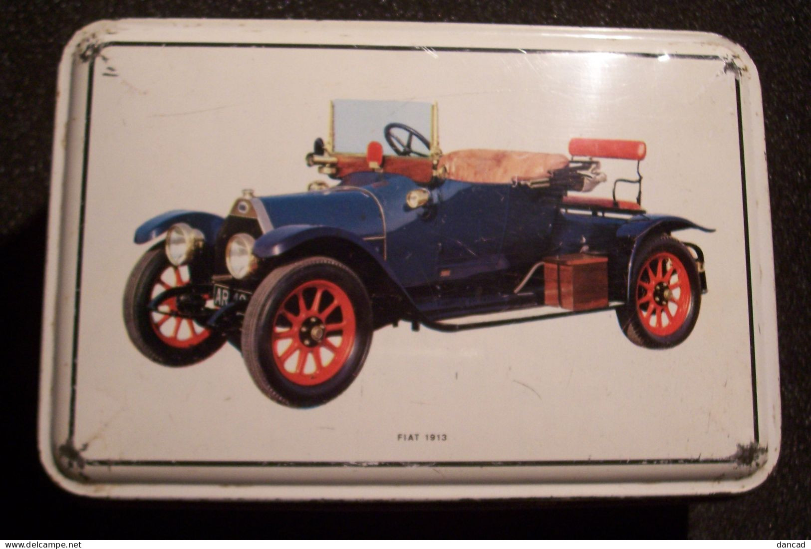 BOITE  - ( BISCUITS )  AUTOMOBILE  -  FIAT  1913    -( Pas De Reflet Sur L'original ) - Scatole