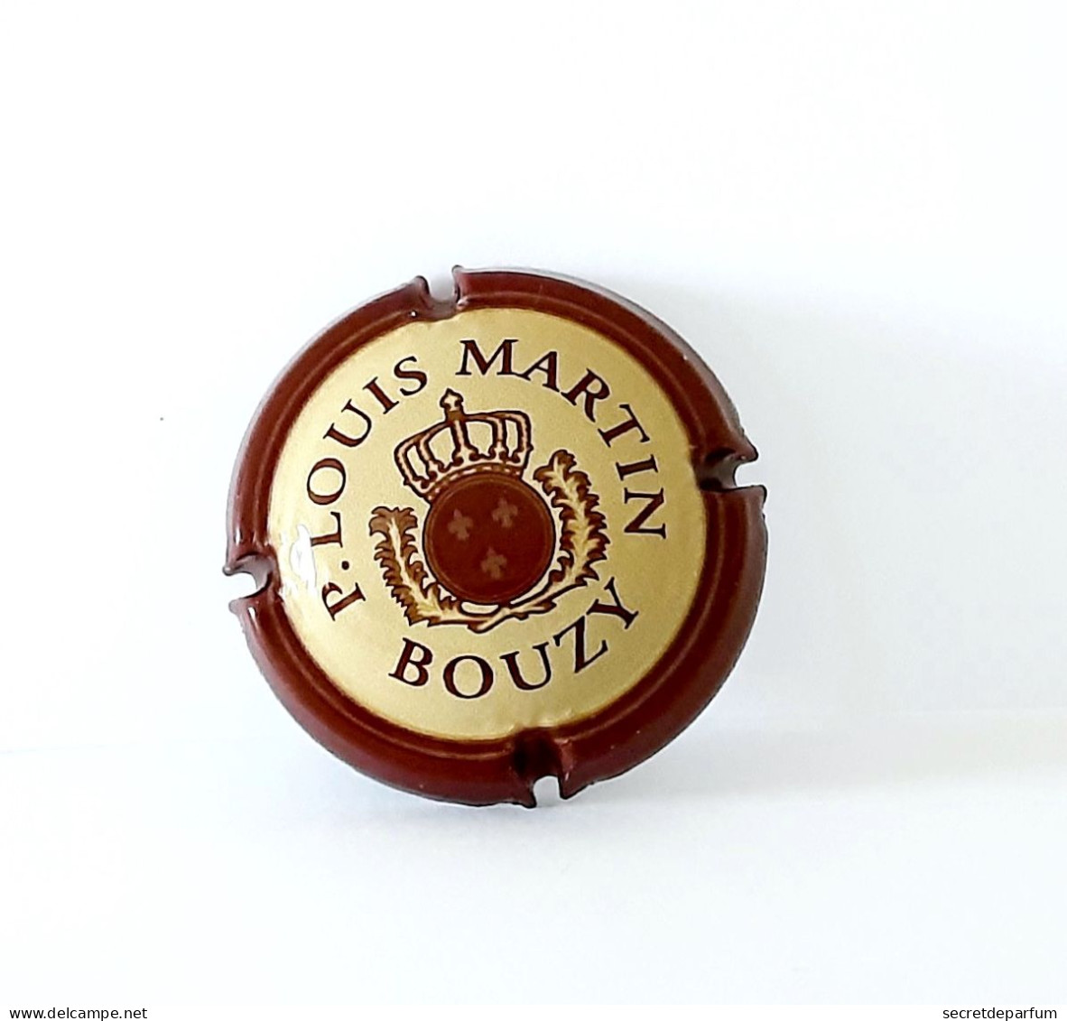 Capsules Ou Plaques De Muselet CHAMPAGNE P. LOUIS MARTIN   BOUZY - Collections