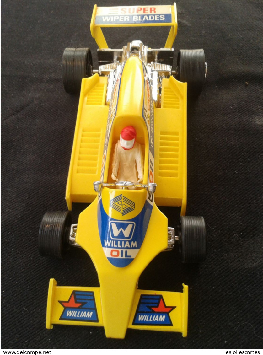 F1 EN PLASTIQUE GENRE RENAULT 1/24 à Friction F1 FORMULE 1 RACING 1:24 - Other & Unclassified