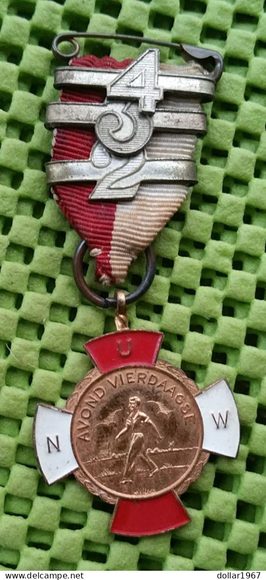 Medaille -  N .W. U. Avondvierdaagse , 2-3-4 .-  Original Foto  !! Medallion  Dutch - Other & Unclassified