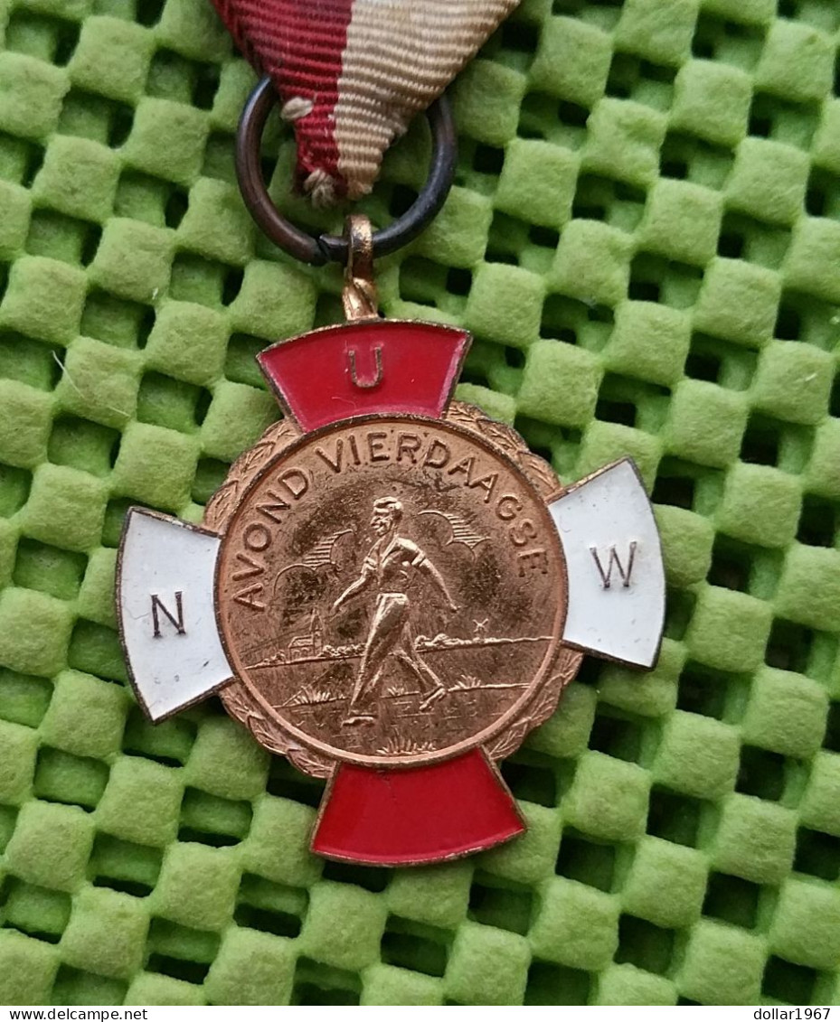 Medaille -  N .W. U. Avondvierdaagse , 2-3-4 .-  Original Foto  !! Medallion  Dutch - Altri & Non Classificati