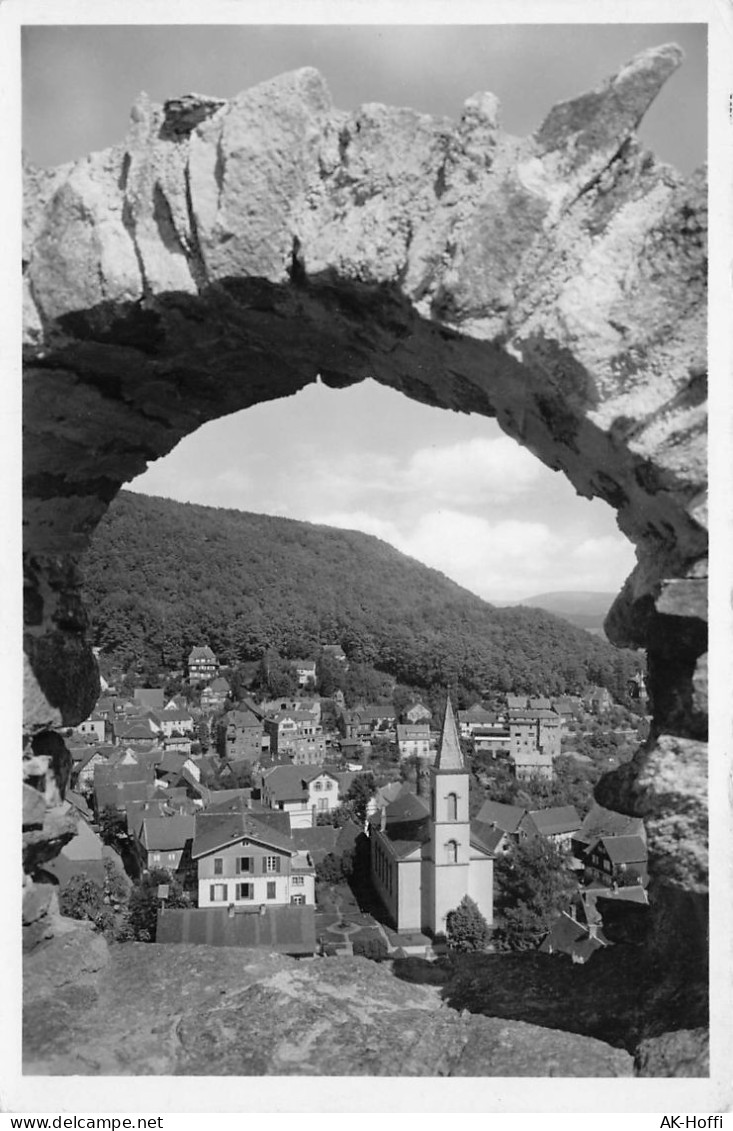 Lindenfels Im Odenwald, Blick Von Der Burg Durch Steinbogen (719) - Odenwald