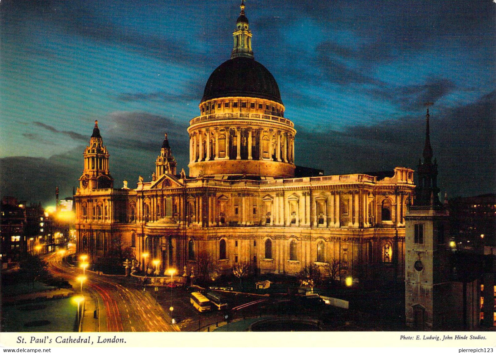 Londres - Cathédrale Saint Paul - Vue Nocturne - St. Paul's Cathedral