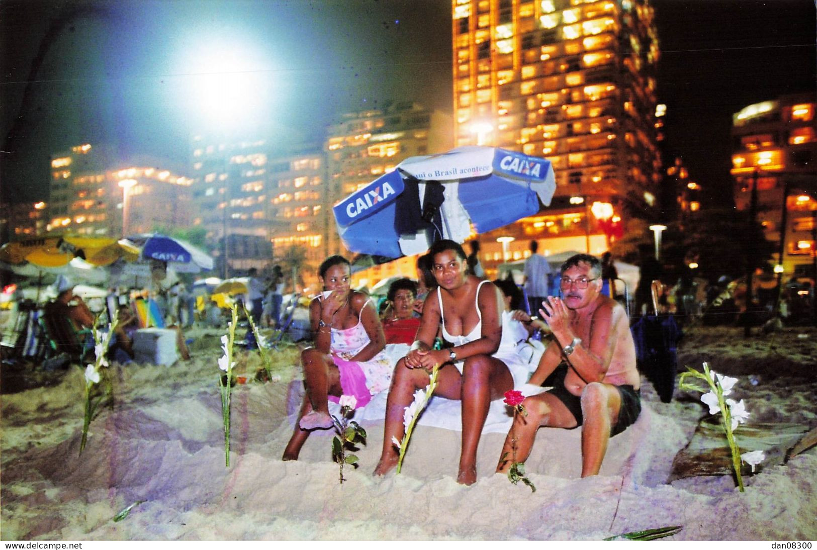 COPPACABANA LA PLAGE S'ENFLAMME POUR RENDRE HOMMAGE A LA DEESSE DE LA MER N° 1 PHOTO DE PRESSE ANGELI - Amérique