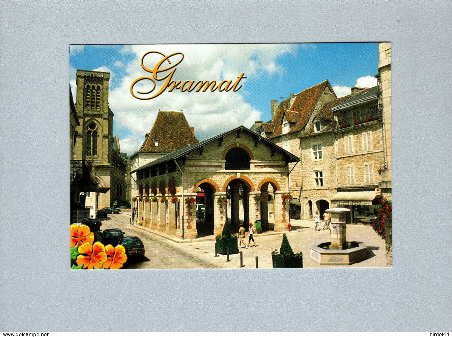 Gramat (46) : La Place De La Halle - Gramat