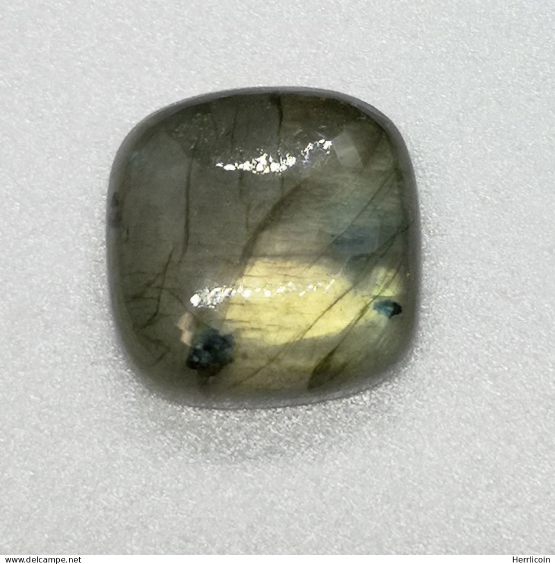 Labradorite Naturelle De Madagascar - Cabochon 30.5 Carats - 19.6 X 20.1 X 8.2 Mm - Otros & Sin Clasificación