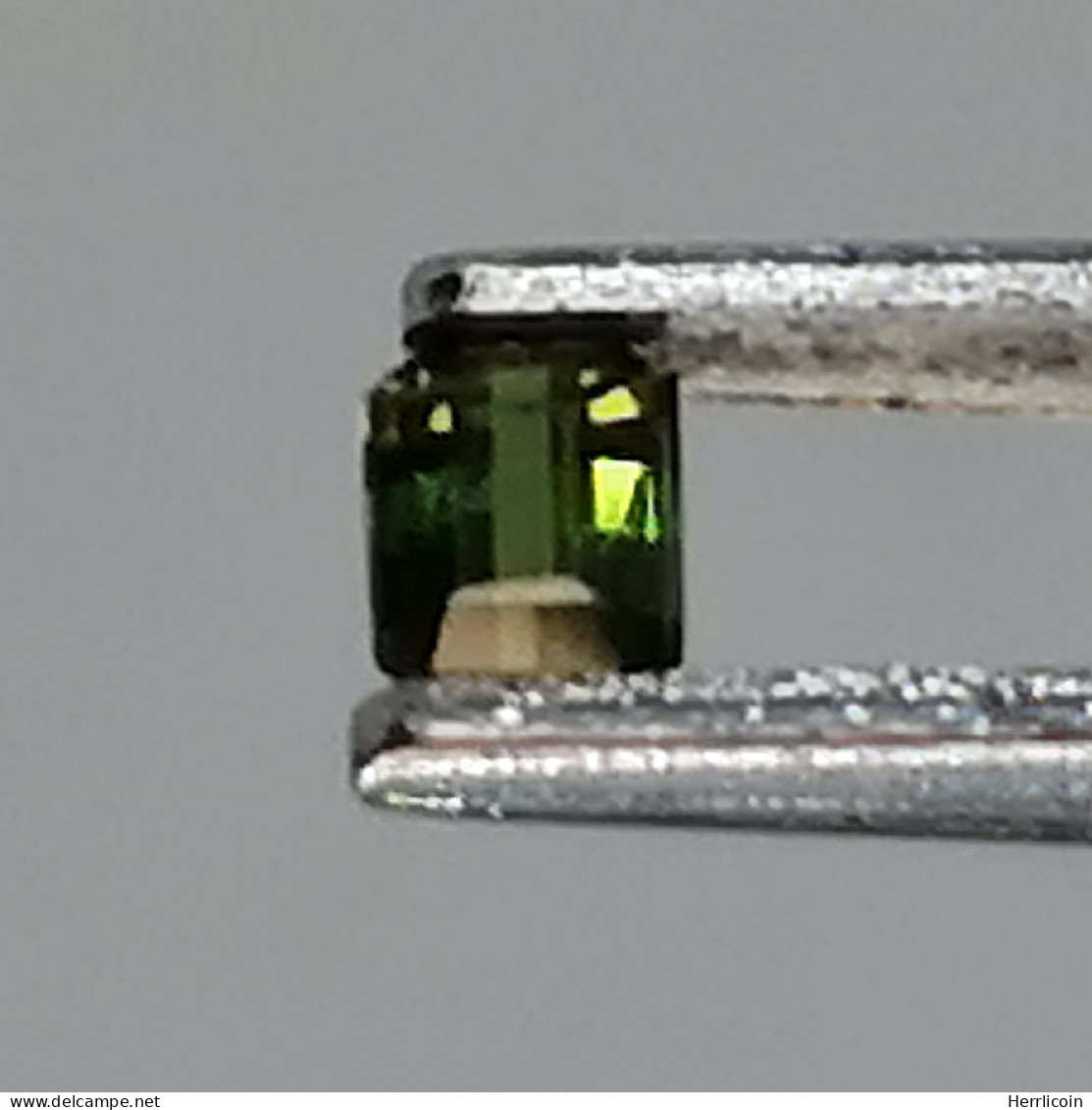 Tourmaline Chrome Naturelle D'Afrique - VS - Octogone 0.16 Carat - 3.4 X 2.6 X 1.8 Mm - Tourmaline