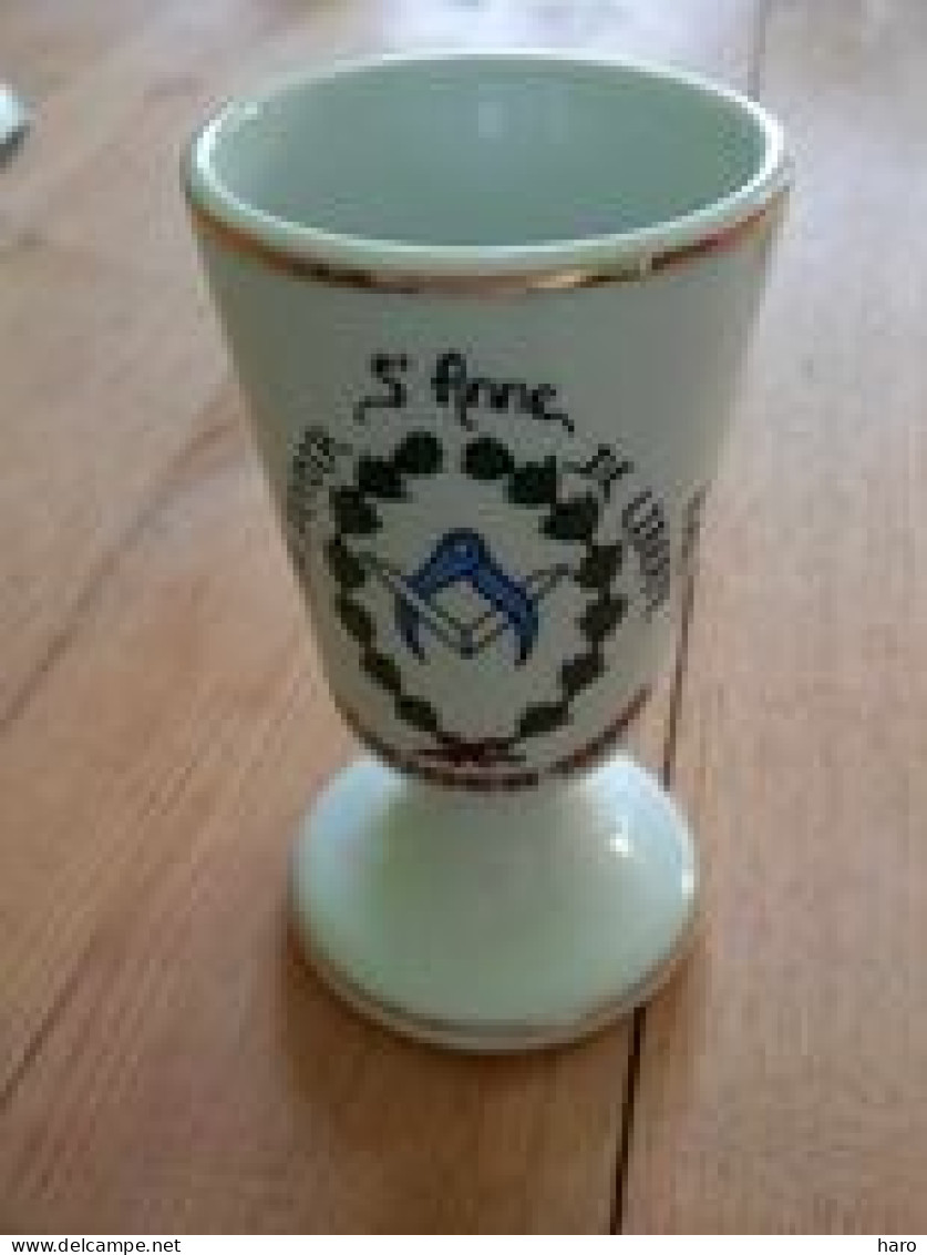 LIMOGES 1982 - Mazagran, Tasse - Menuisiers Et Serruriers - Compagnons Affilies - Ste Anne  - Porcelaine - Cups