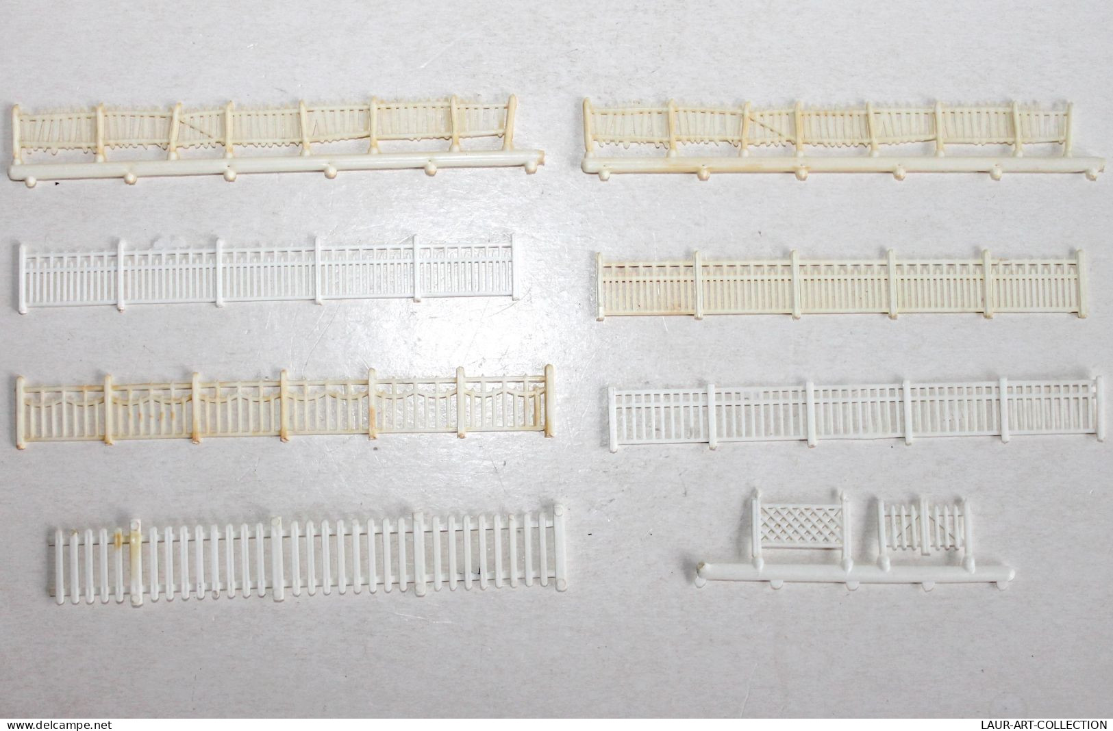 JOUEF - LOT BARRIERE Et CLOTURE, LONGUEUR TOTAL: 89cm, MINIATURE TRAIN HO 1/87 / DECOR MODELE FERROVIAIRE (2105.137) - Streckendekoration