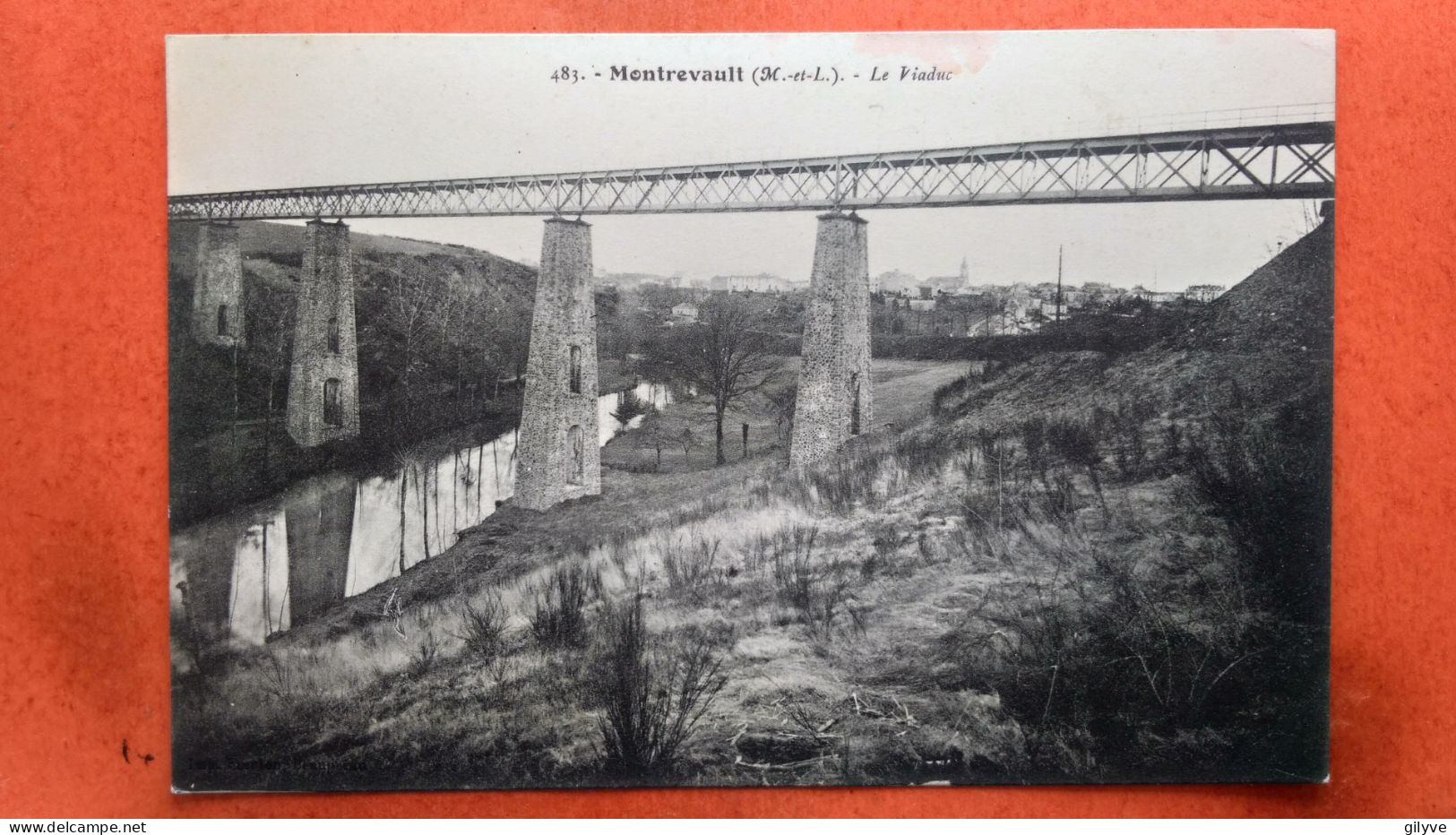 CPA (49)  Montrevault. Le Viaduc.  (4A.n°1231) - Montrevault