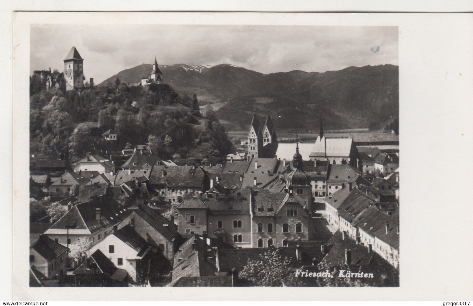 E4346) FRIESACH I. Kärnten - FOTO AK - Mit Häusser Details Im Vordergrund Und Burgen U. Kirchen Dahinter ALT! 1938 - Friesach