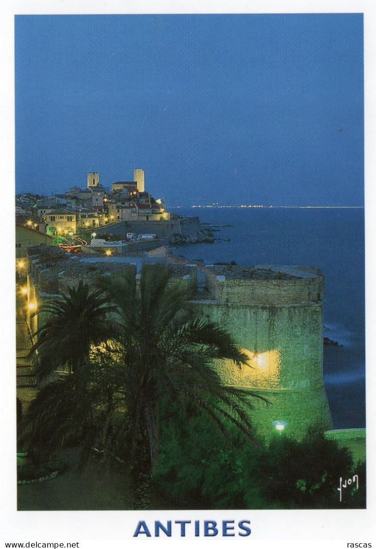 CPM - D - ALPES MARITIMES - ANTIBES - LES REMPARTS ET LA VIEILLE VILLE LA NUIT - Antibes - Les Remparts