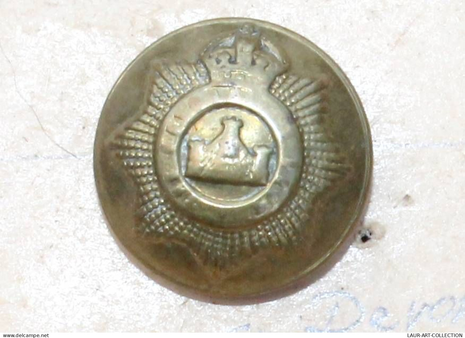 BOUTON MILITAIRE ANGLAIS - DEVONSHIRE REGIMENT UK 1901-52 ARMEE TROUPE WWII 18mm / ANTIQUE BUTTON ENGLAND   (2203.350) - Boutons