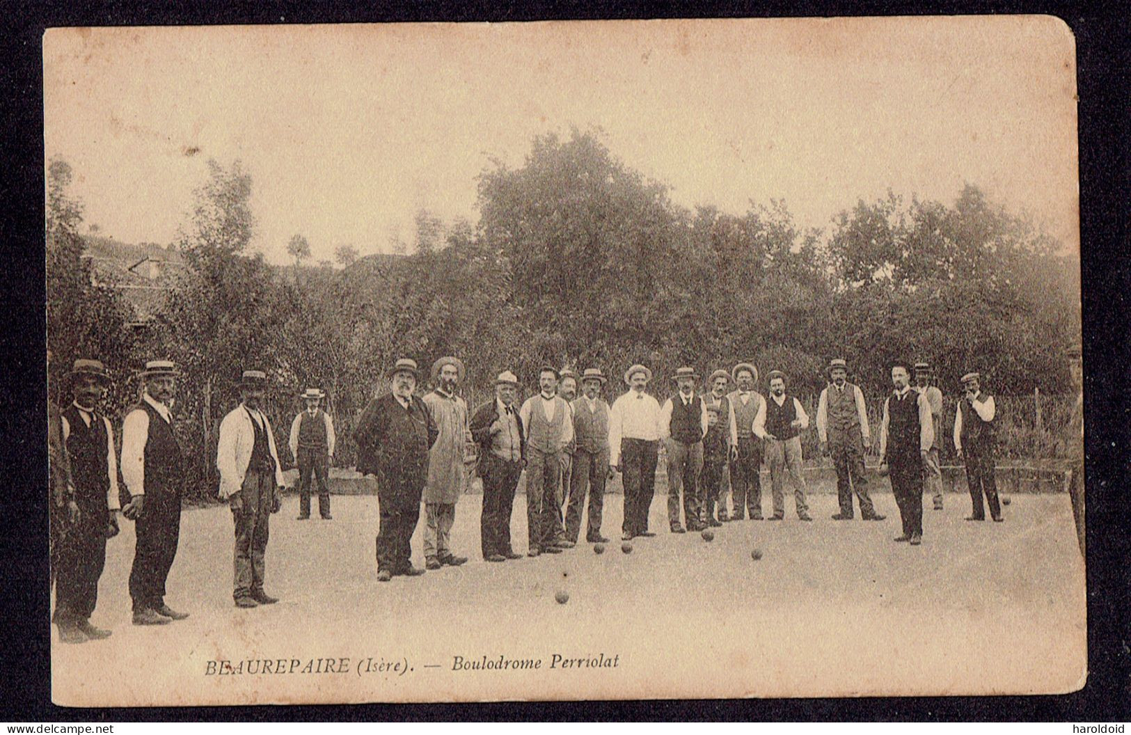 CPA 38 - BEAUREPAIRE - BOULODROME PERRIOLAT - Beaurepaire