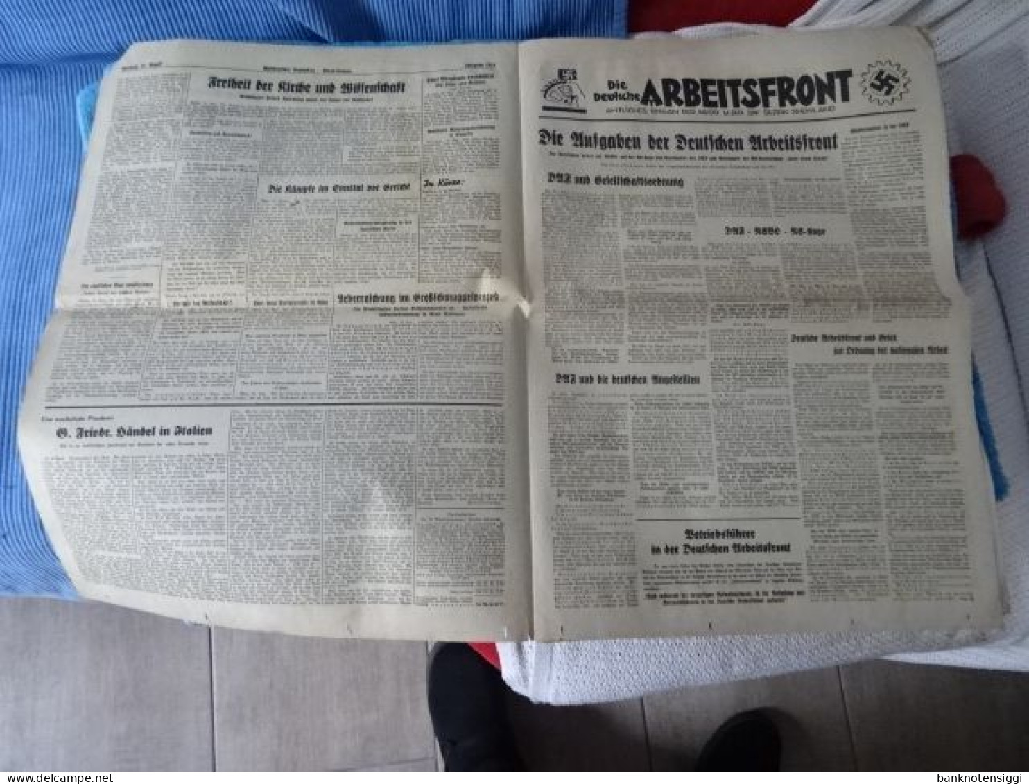 Originale Zeitung "Westdeutscher Beobachter." Mittwoch 22 August 1934 - Política Contemporánea