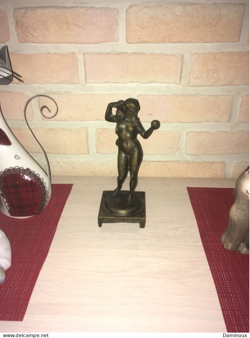 Sculpture en Laiton Femme Nue Debout