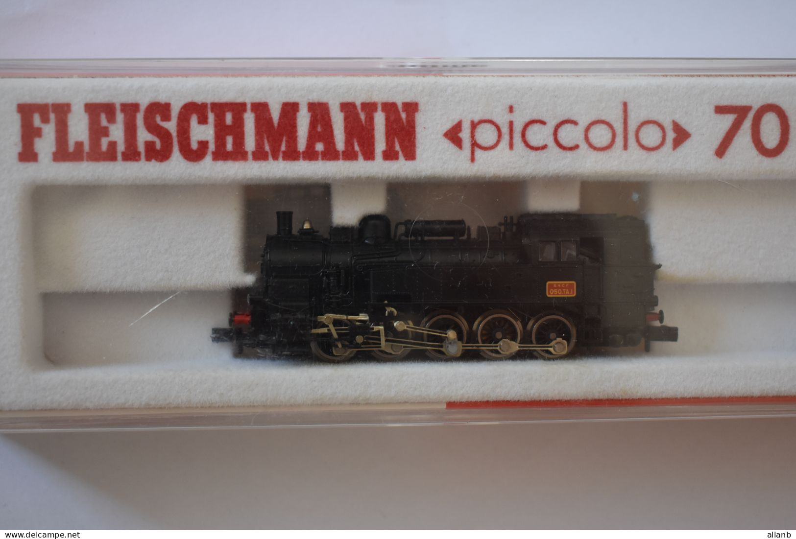 Locomotive Tender 050 TA1 Française De La Marque Fleischmann N° 7095 - Locomotieven