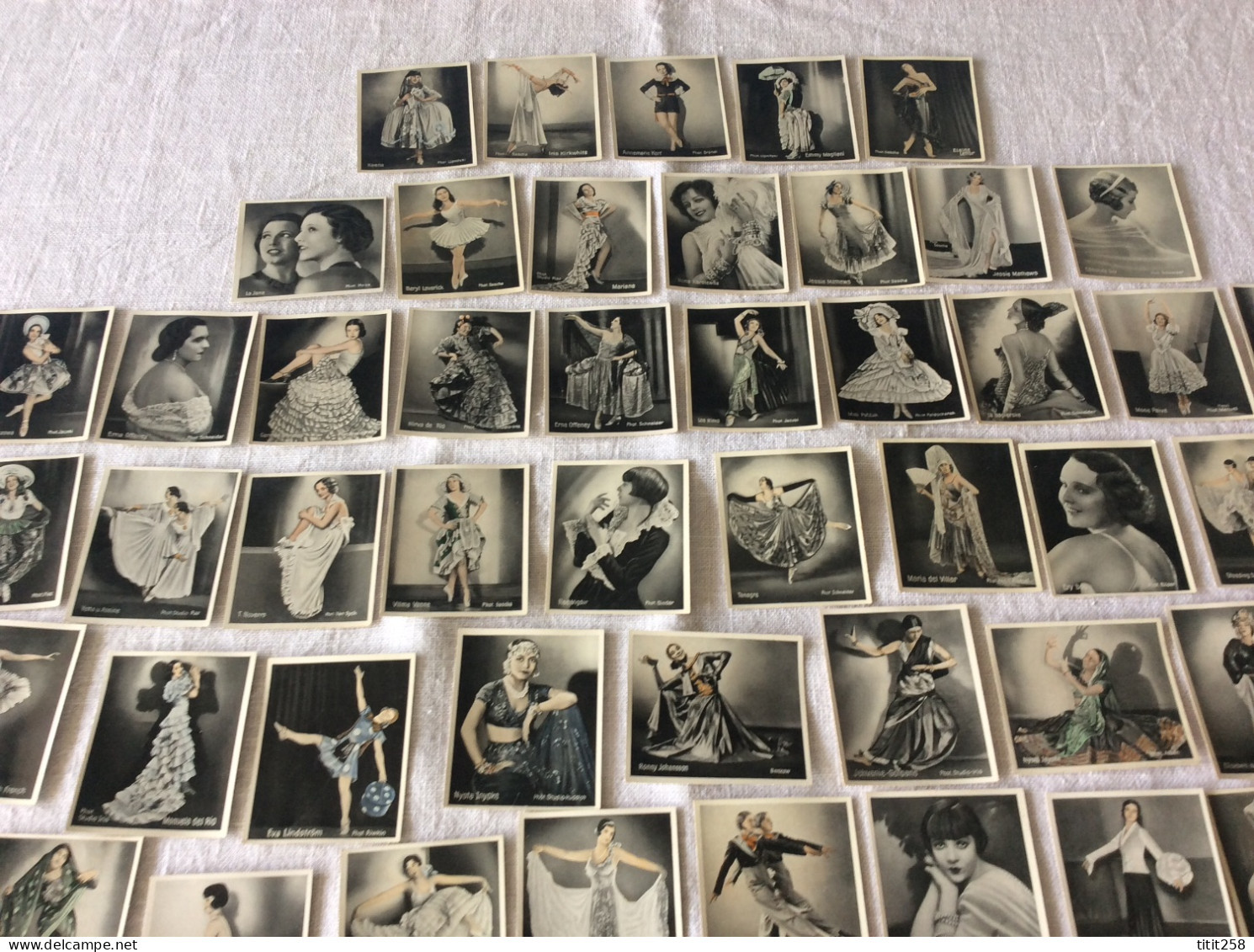 A Saisir Lot 252 Photos Femmes ( PIN UP ) Zur Zigarette Halpaus Dresden Danse Ballets Scènes Du Monde Allemagne - Colecciones Y Lotes