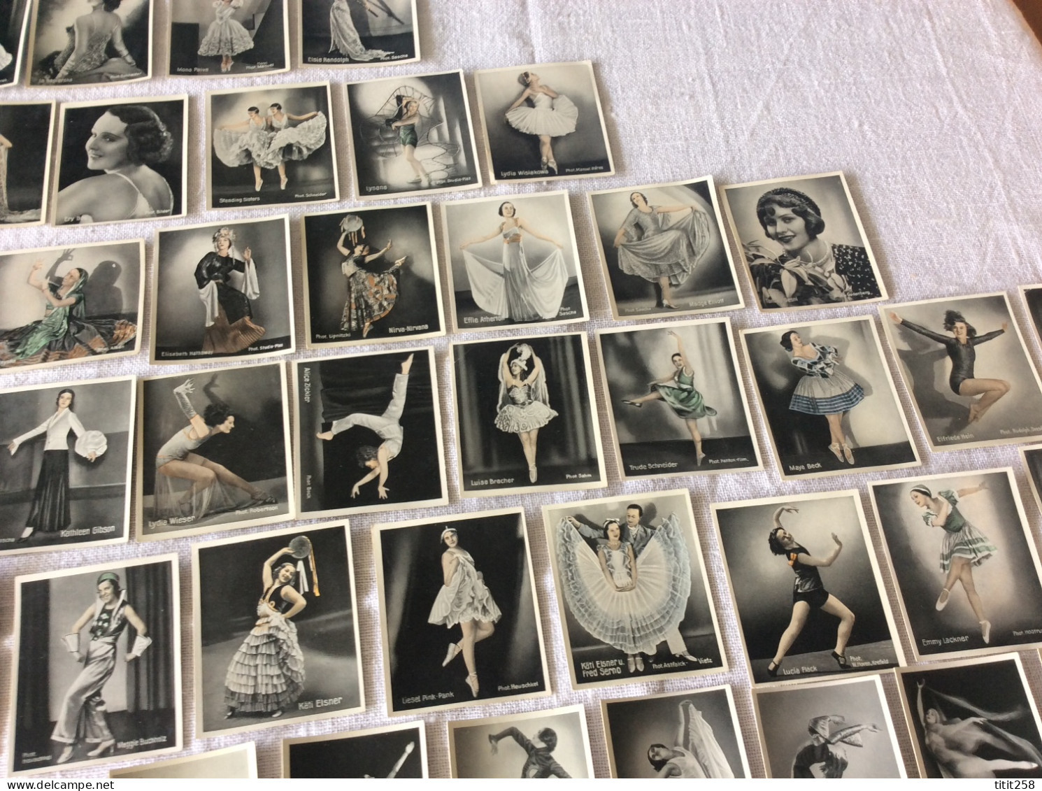 A Saisir Lot 252 Photos Femmes ( PIN UP ) Zur Zigarette Halpaus Dresden Danse Ballets Scènes Du Monde Allemagne - Collections & Lots