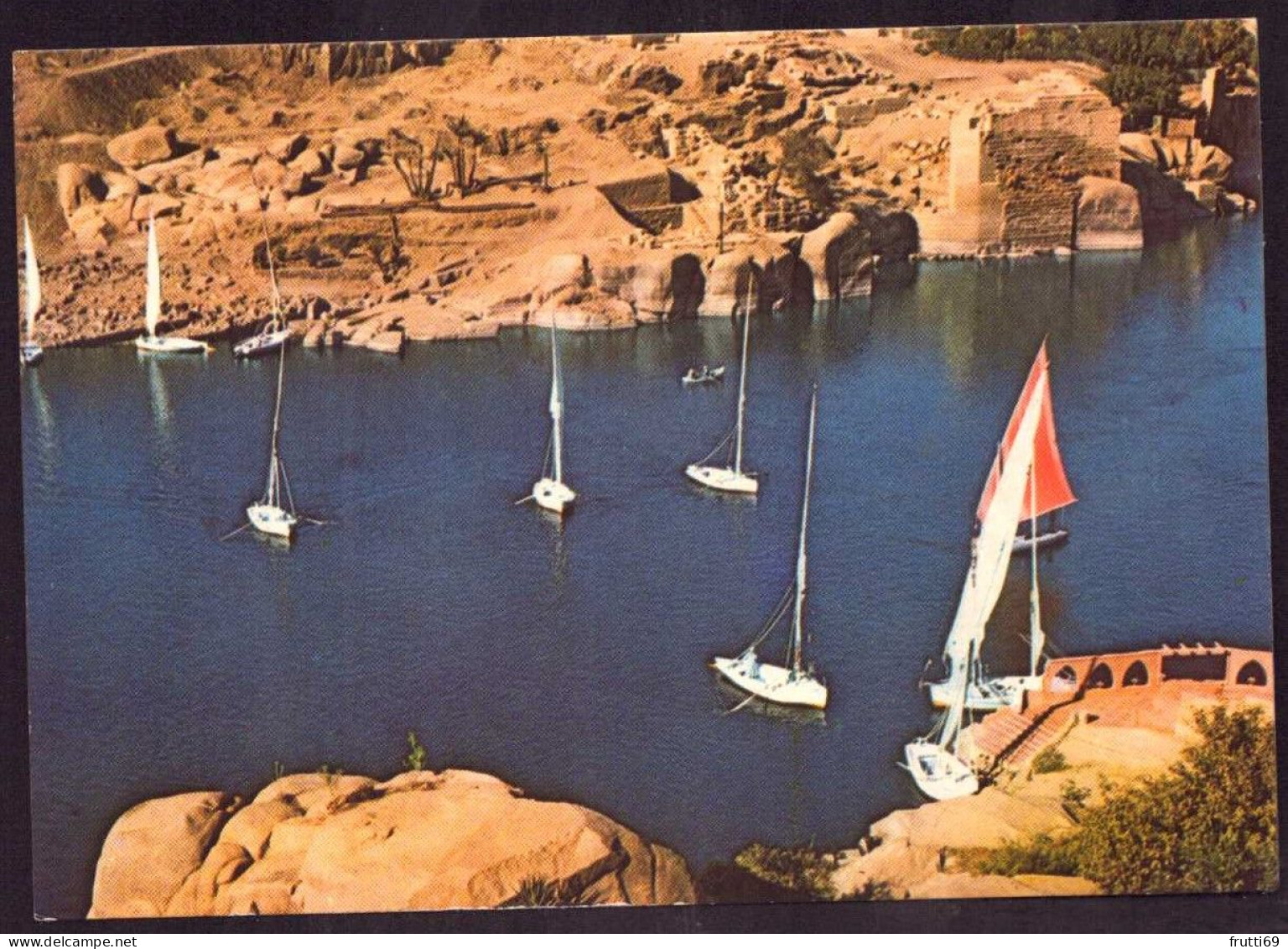 AK 200953 EGYPT -  Asswan - Sailing Boats On The Nile Of Aswan - Asuán