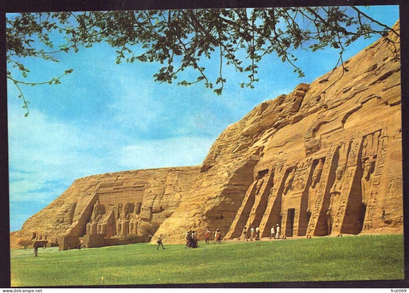 AK 200961 EGYPT - Abu-Simbel - General View Of The Temple Abu-Simbel - Abu Simbel Temples