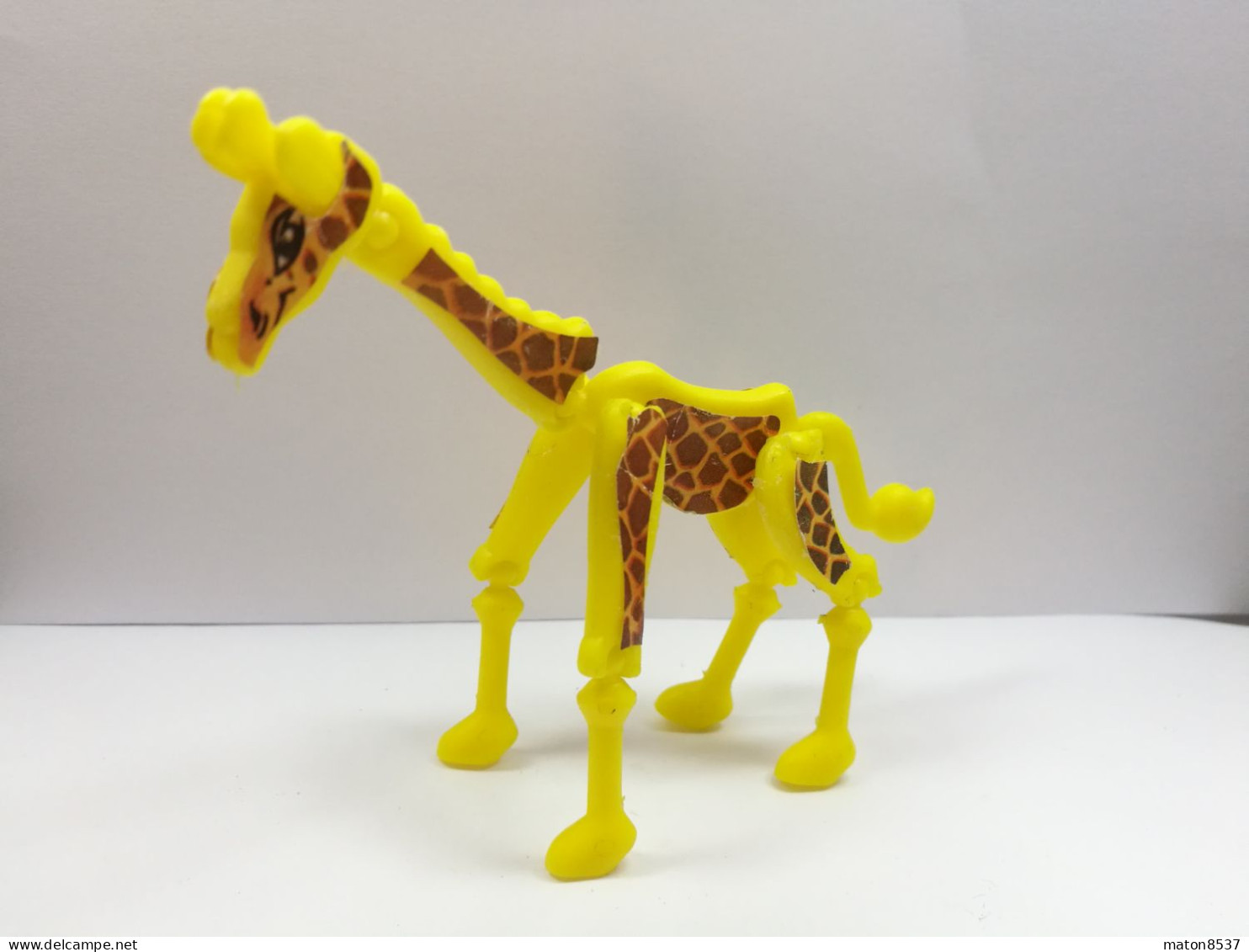 Kinder :  K92 N03   Gelenktiere 1992 - Giraffe - Montables